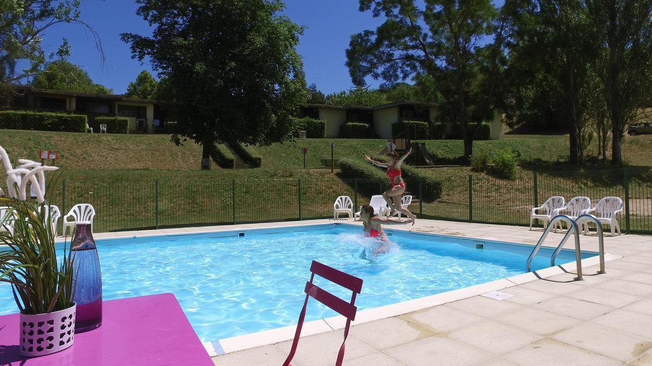 VVF Villages   Les Volcans d'Auvergne   Parent Extérieur photo